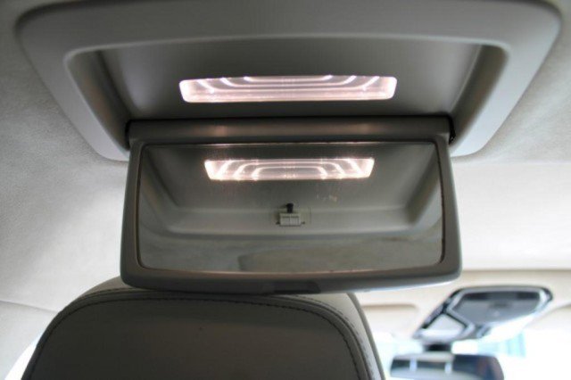 Used 2016 BMW 750i xDrive image 33