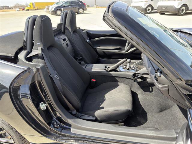 New 2026 MAZDA MX-5 Miata Club w/ Appearance Package RWD image 16