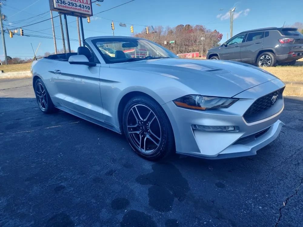 Used 2018 Ford Mustang Premium RWD image 14