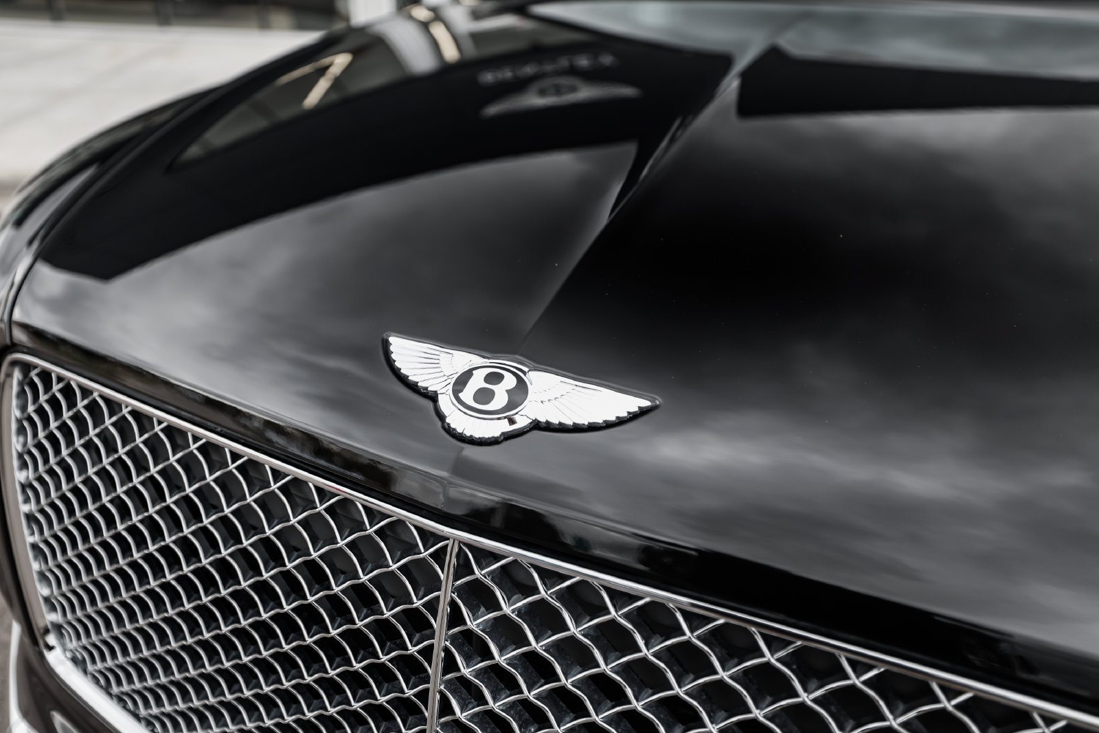 Certified 2022 Bentley Bentayga AWD/4WD image 22