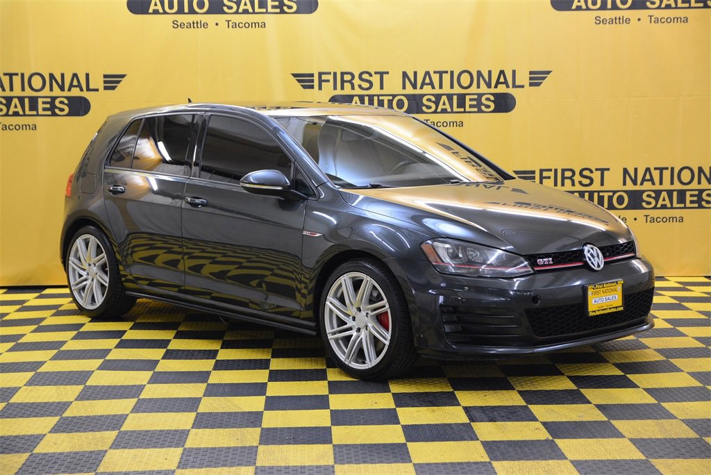 Used 2017 Volkswagen GTI SE