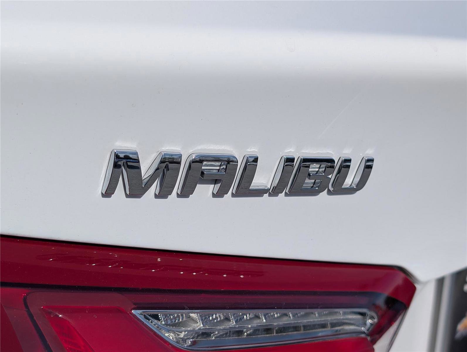 Used 2022 Chevrolet Malibu LT image 9