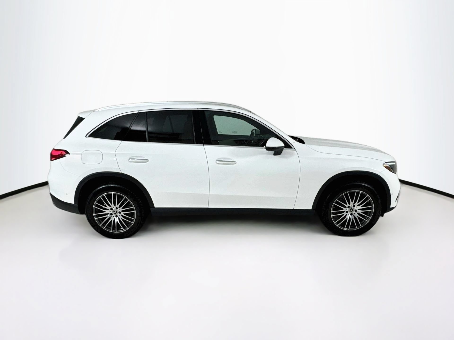 Certified 2023 Mercedes-Benz GLC 300 4MATIC image 9