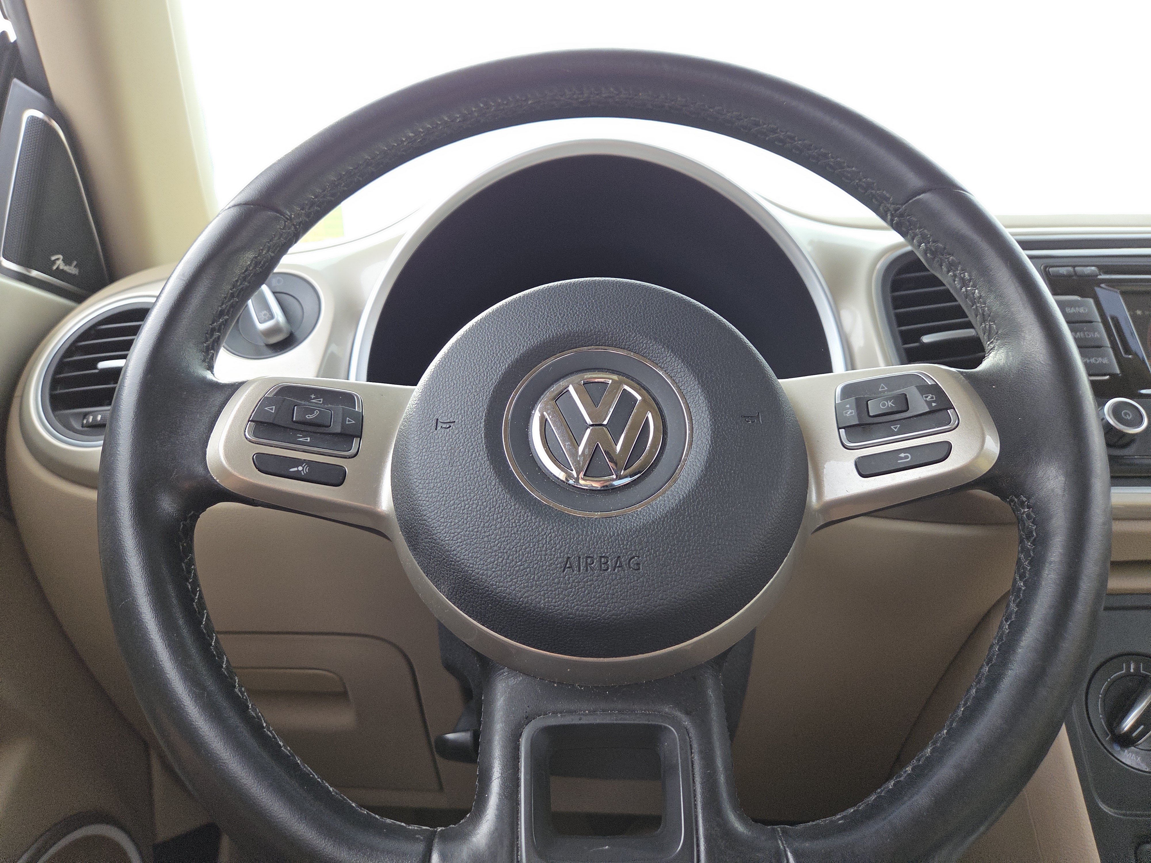 Used 2012 Volkswagen Beetle 2.5 FWD image 13