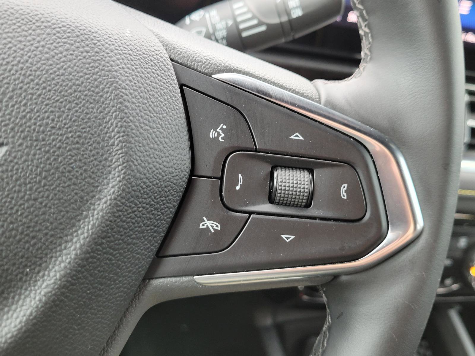 Used 2025 Chevrolet TrailBlazer ACTIV image 8