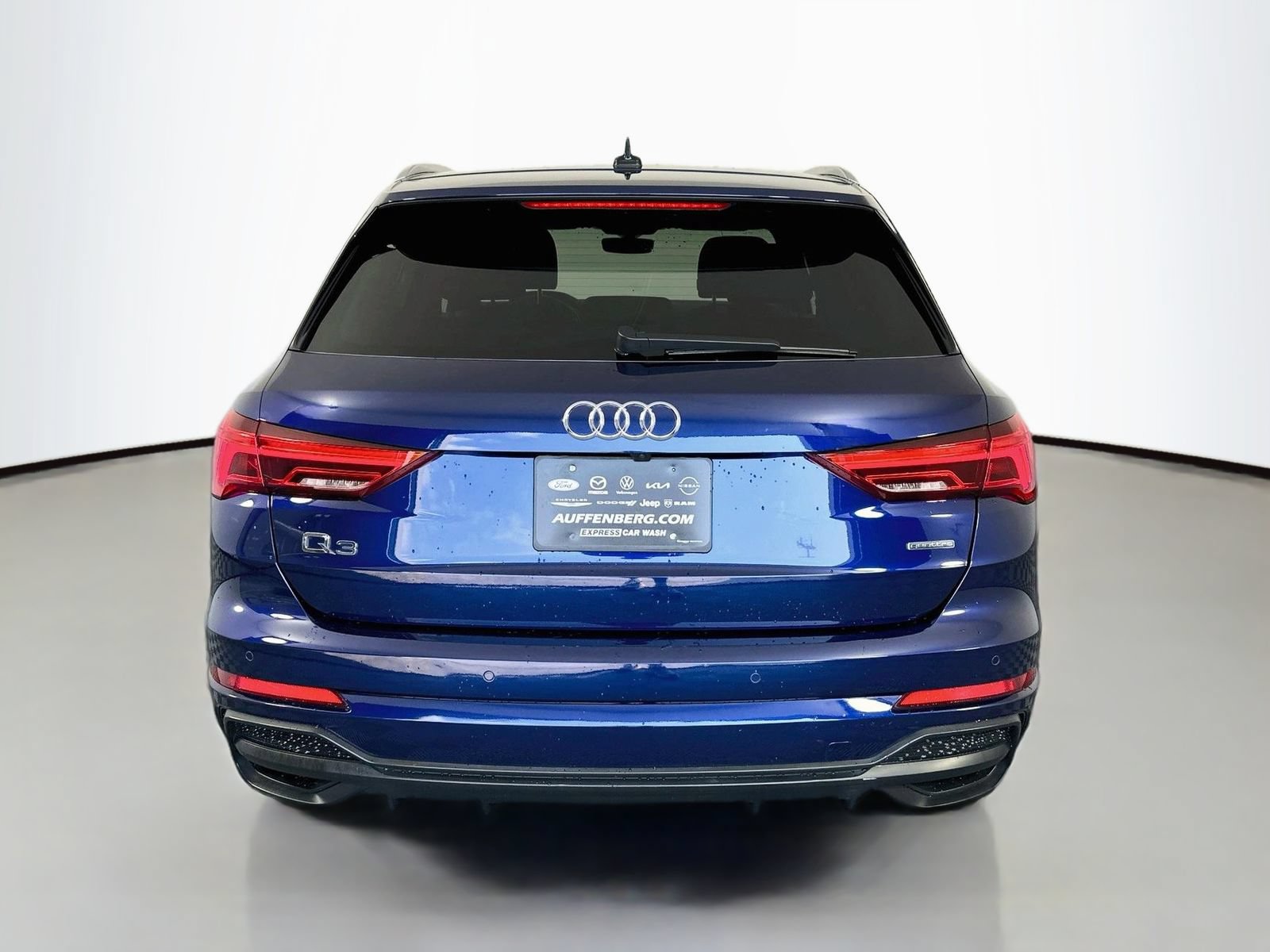 Used 2021 Audi Q3 2.0T Premium AWD/4WD image 6