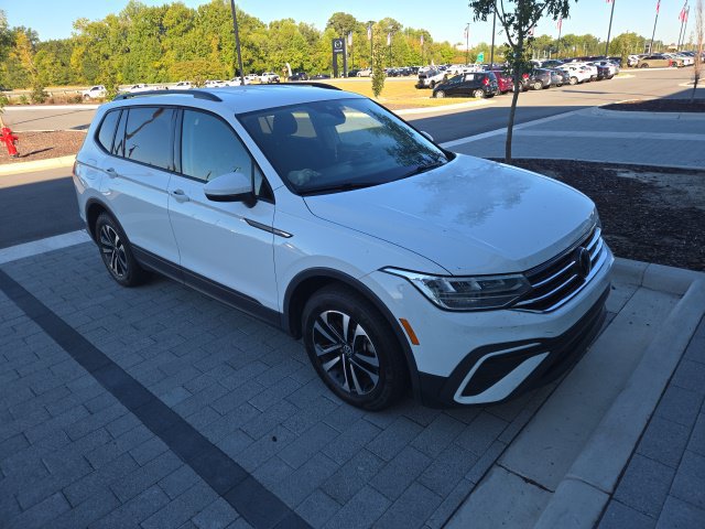 Used 2024 Volkswagen Tiguan S FWD image 13