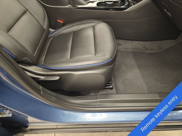 Used 2025 Buick Envista Sport Touring w/ Convenience I Package FWD image 11