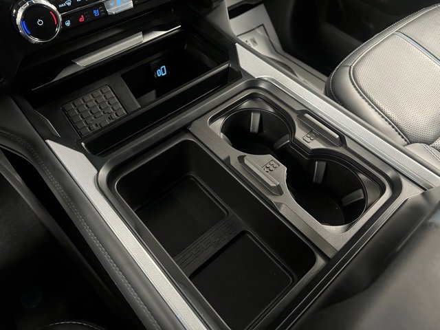 Used 2025 Ford F450 Platinum w/ FX4 Off-Road Package image 42