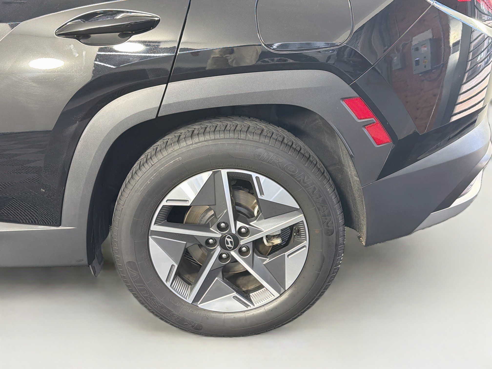 Used 2025 Hyundai Tucson SEL FWD image 11