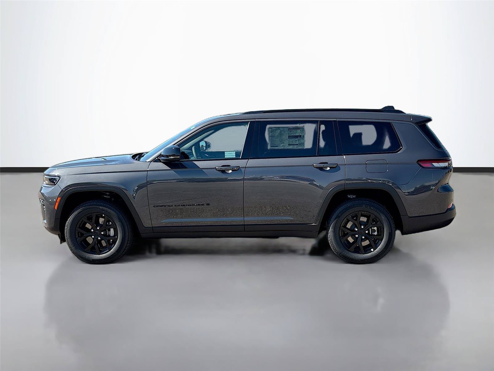 New 2026 Jeep Grand Cherokee L 4WD image 8