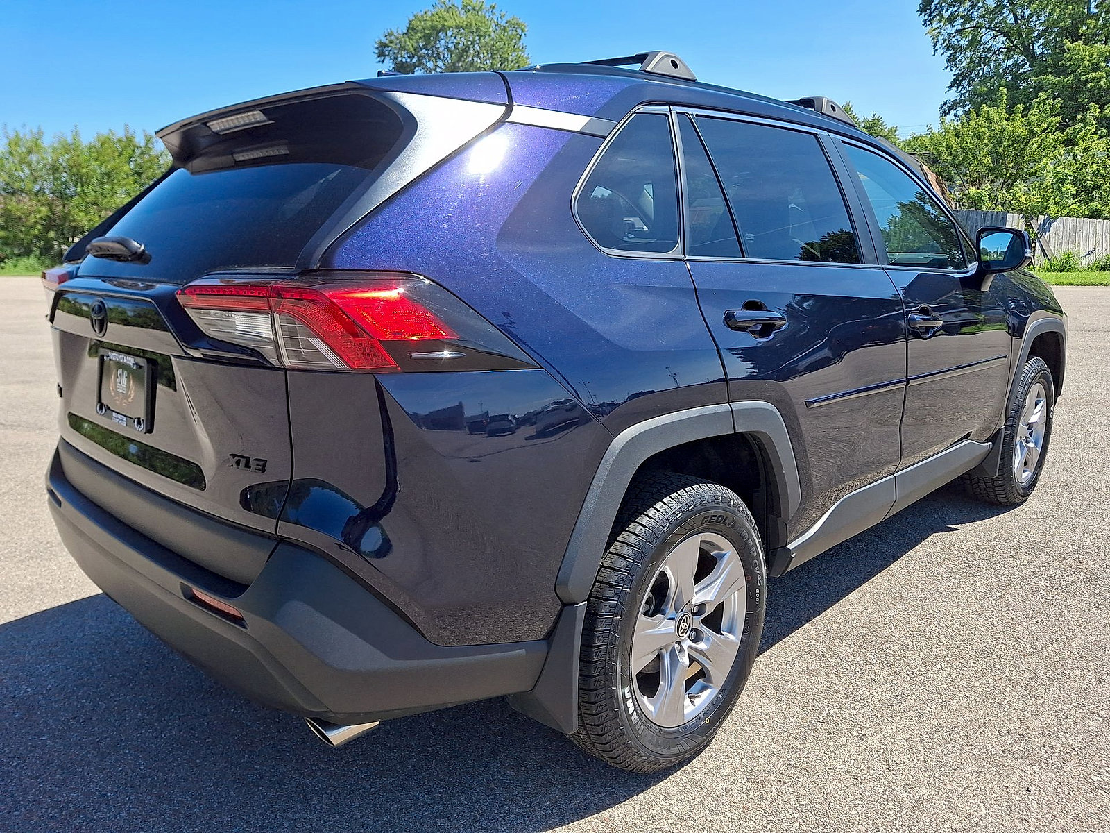 Used 2022 Toyota RAV4 XLE w/ Convenience Package FWD image 25