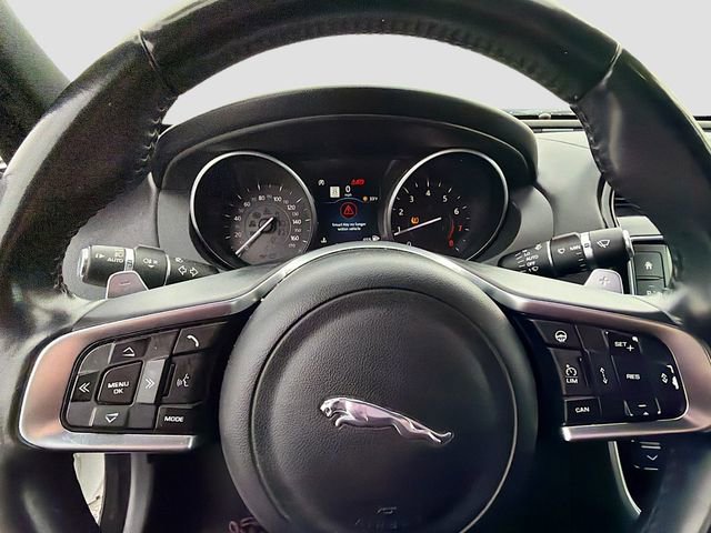 Used 2018 Jaguar XE S image 11