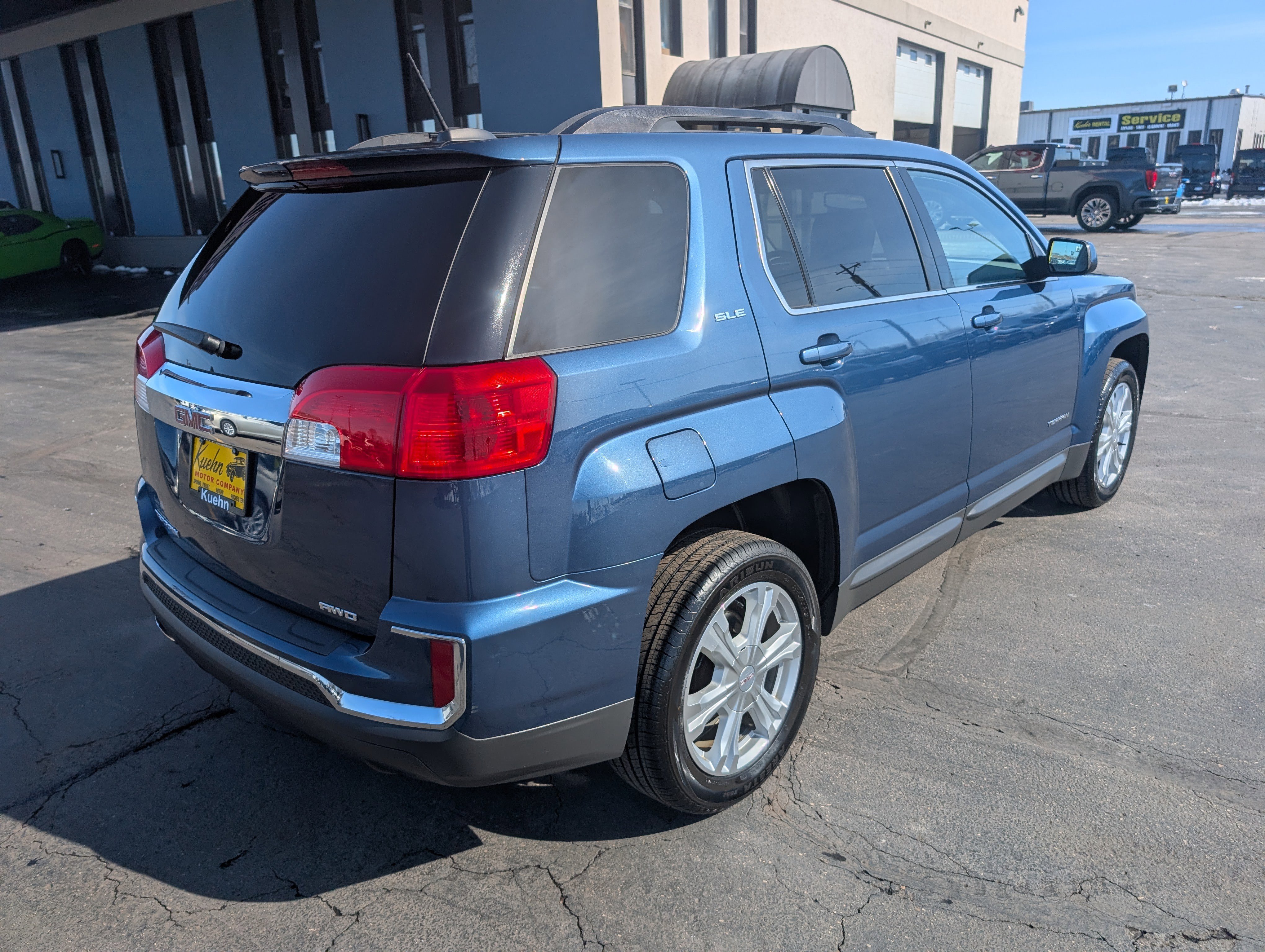 Used 2017 GMC Terrain SLE w/ Convenience Package AWD/4WD image 8