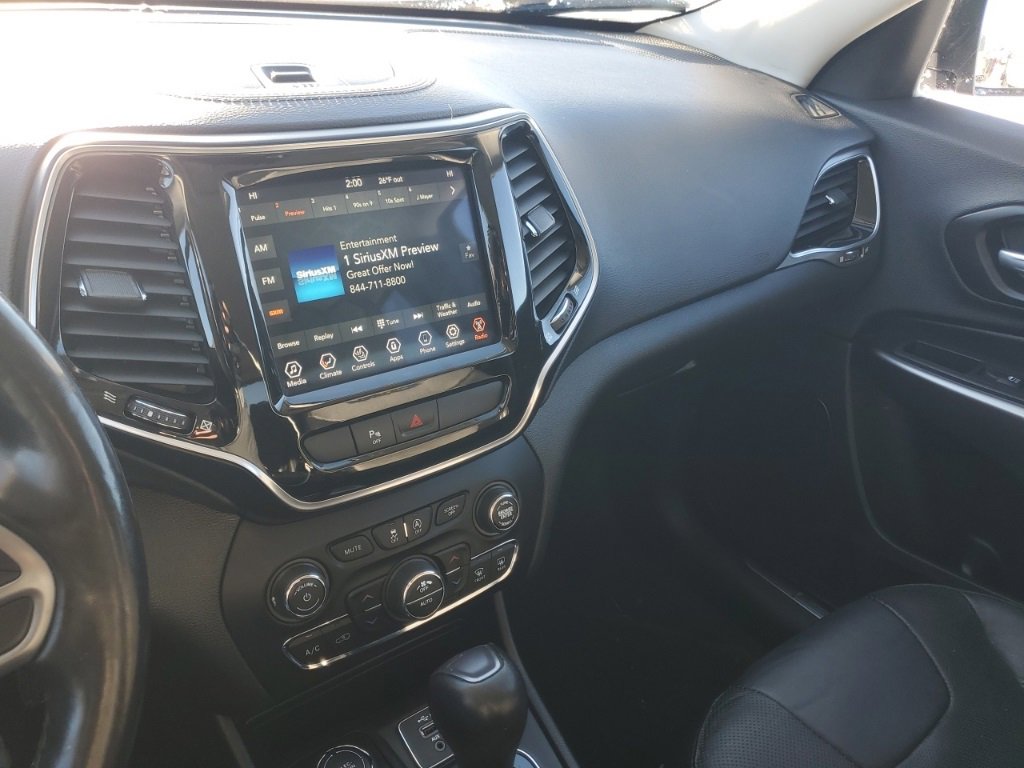 Used 2020 Jeep Cherokee Limited image 19