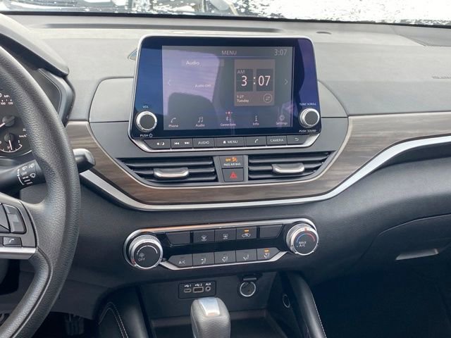 Used 2023 Nissan Altima 2.5 SV image 10