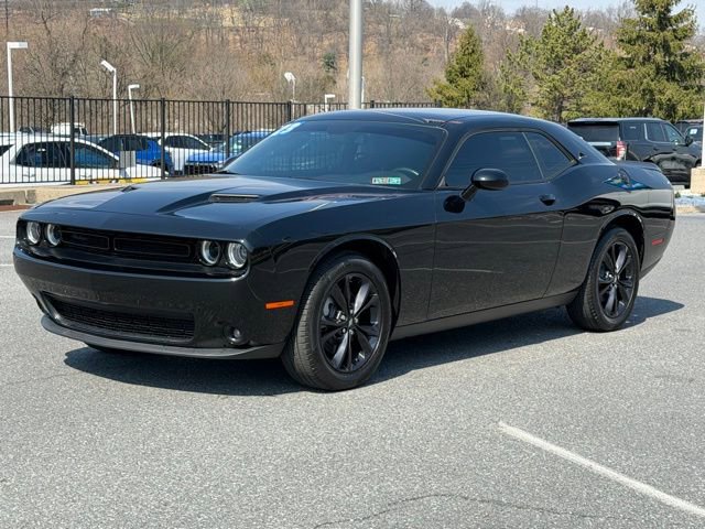 Used 2023 Dodge Challenger SXT w/ Blacktop Package image 10