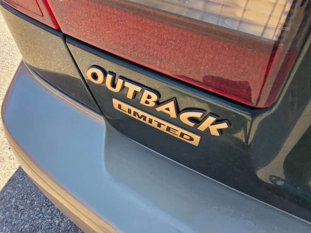 Used 2000 Subaru Outback Limited AWD/4WD image 10
