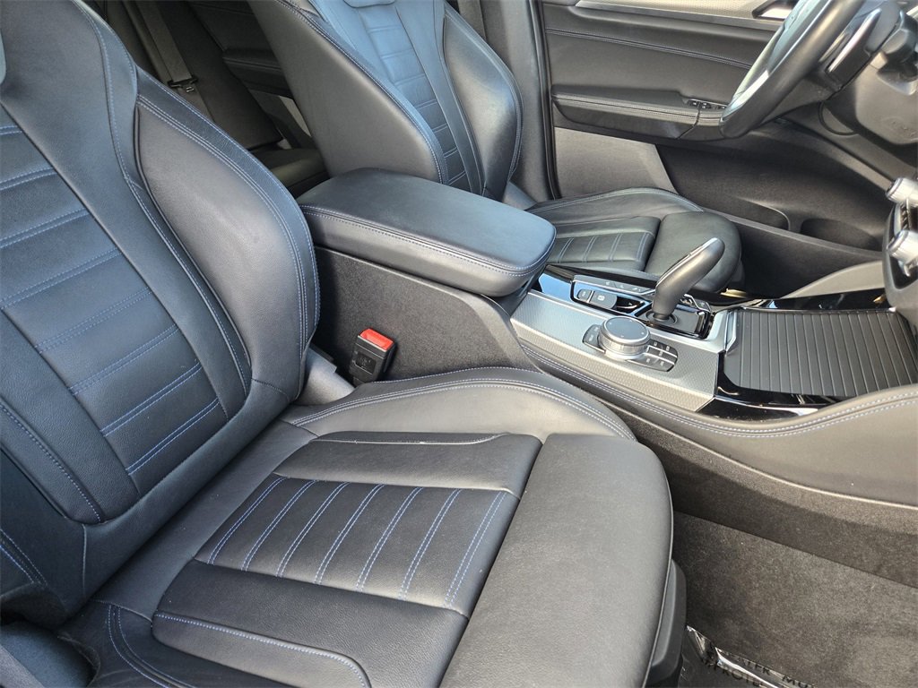 Used 2019 BMW X4 M40i w/ Executive Package image 15