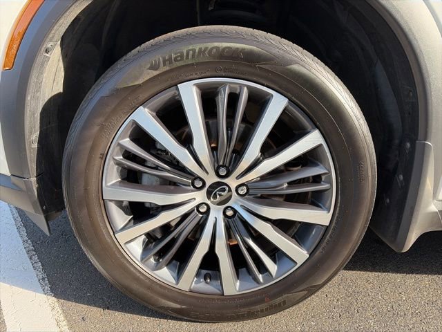 Used 2022 INFINITI QX60 Sensory w/ Cargo Package image 12