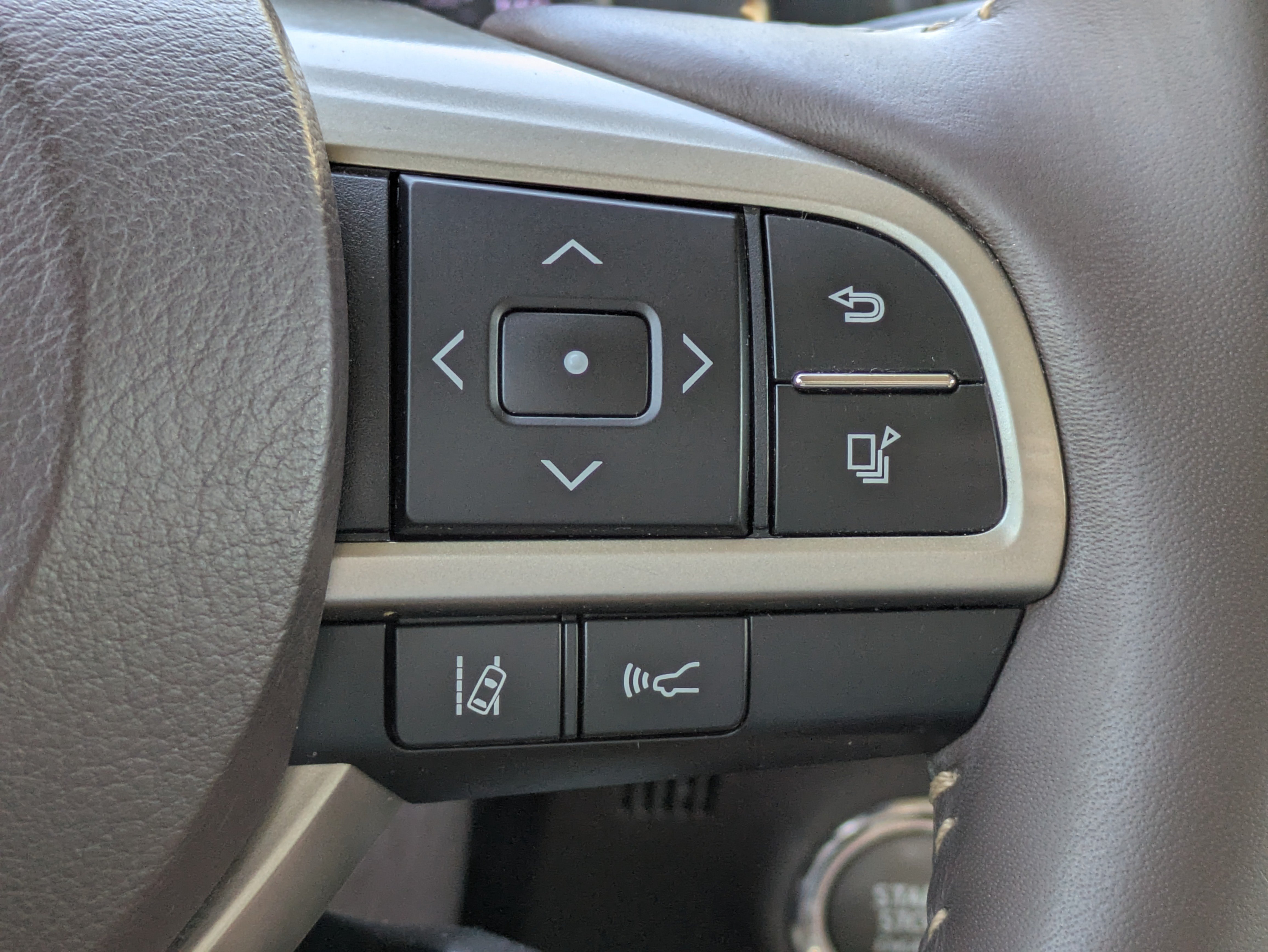 Used 2018 Lexus RX 350 FWD w/ Premium Package image 25