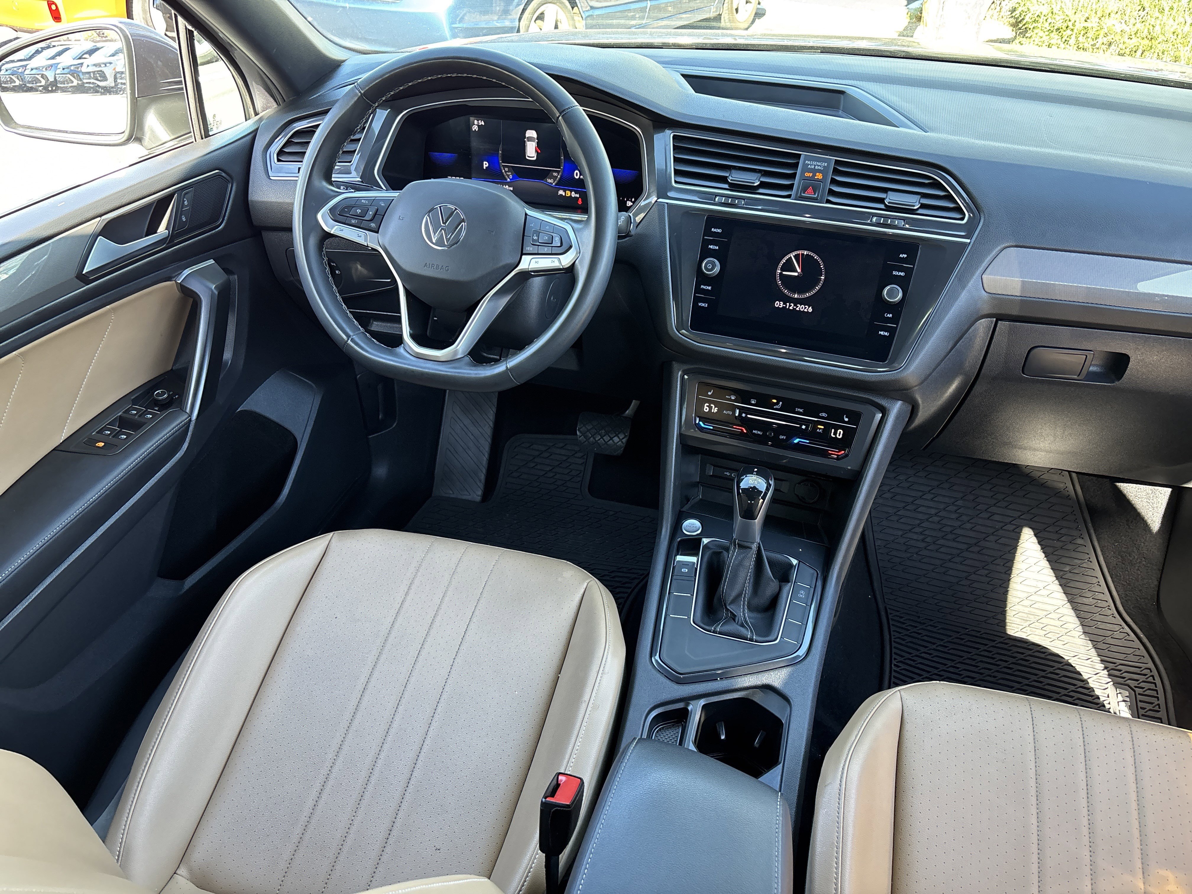 Used 2022 Volkswagen Tiguan SE image 13