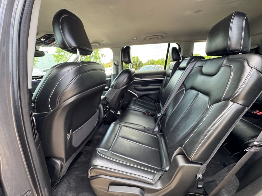 Used 2021 Jeep Grand Cherokee L Limited AWD/4WD image 36