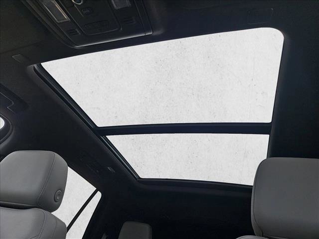 Used 2023 Chevrolet Tahoe Z71 w/ Luxury Package image 19