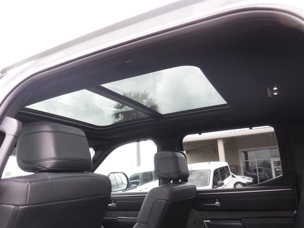 Used 2024 Toyota Tundra Platinum image 11