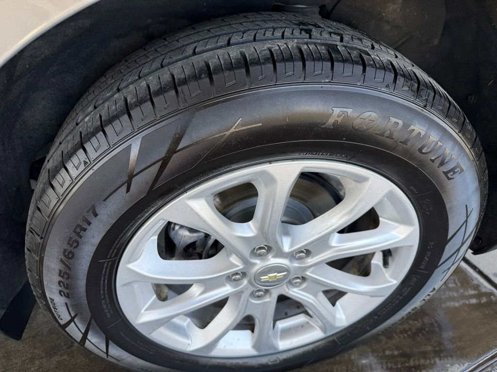Used 2018 Chevrolet Equinox LT AWD/4WD image 25