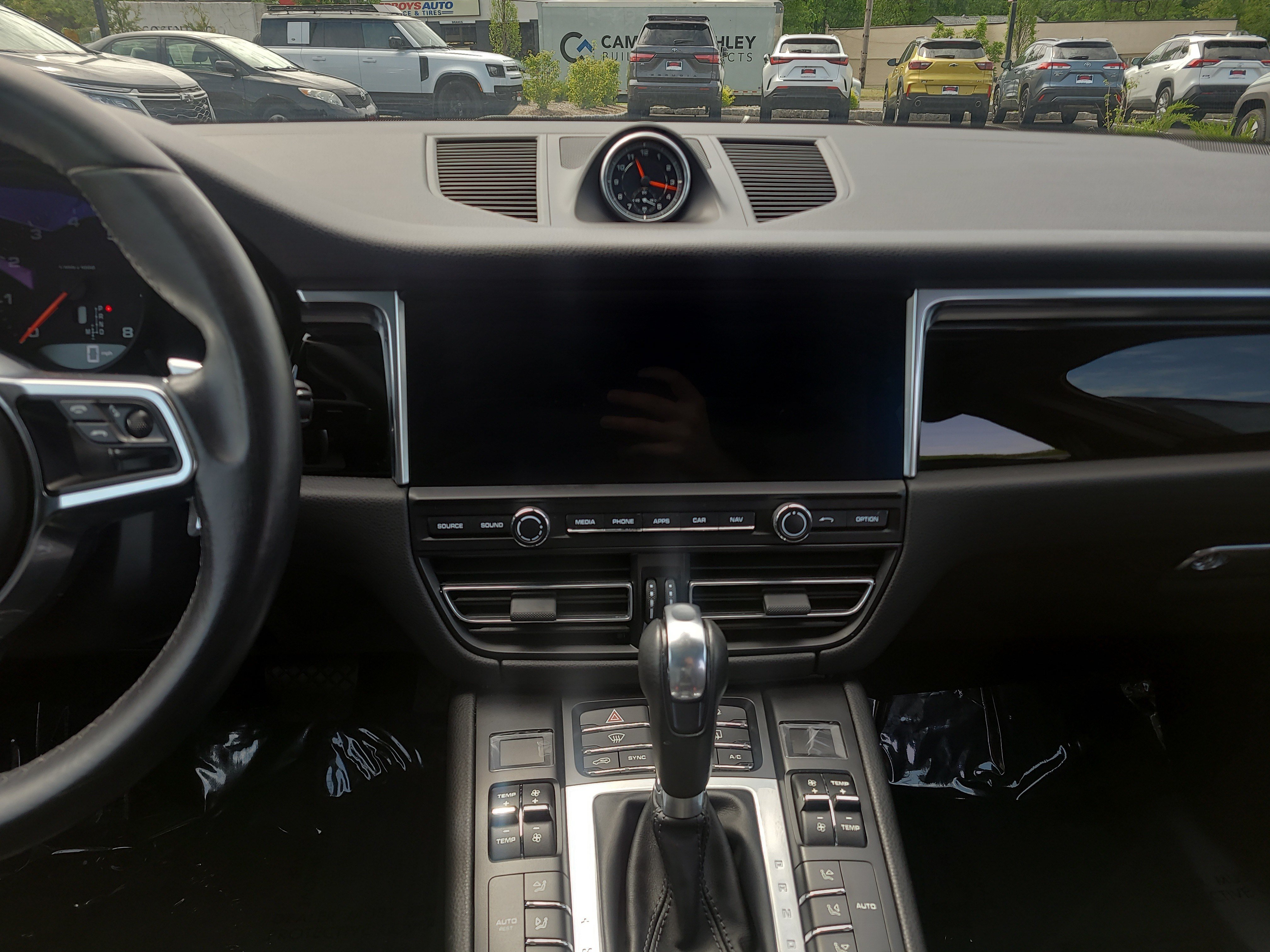 Used 2021 Porsche Macan AWD/4WD image 20