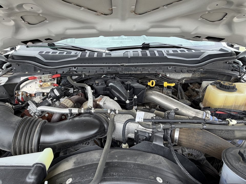 Used 2019 Ford F550 4x4 SuperCab Super Duty w/ XLT Value Package image 9