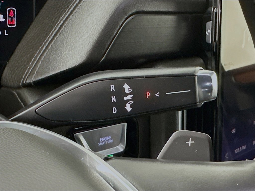 Used 2025 GMC Yukon XL Denali image 17