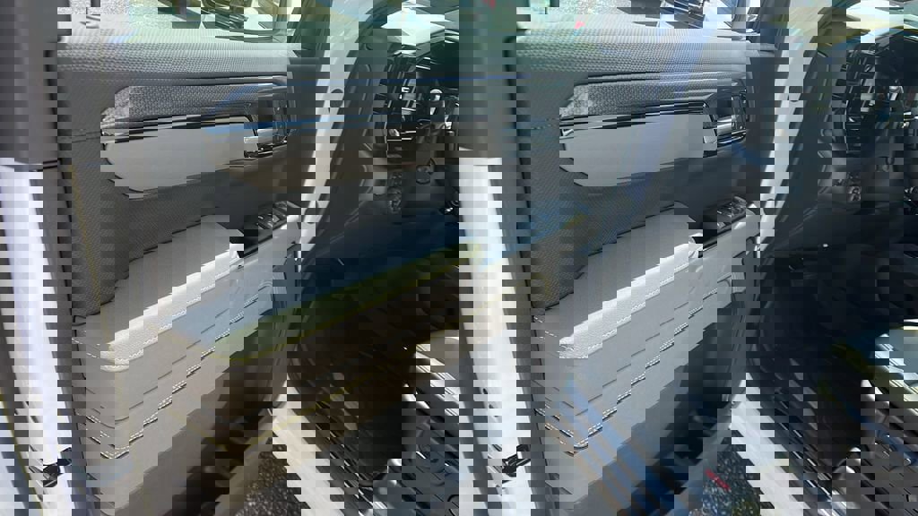 New 2025 Chevrolet Silverado 1500 ZR2 w/ Technology Package image 11