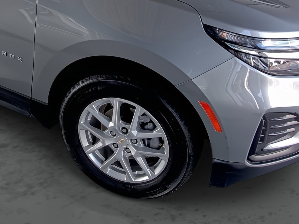 Used 2023 Chevrolet Equinox LS w/ LS Convenience Package image 16