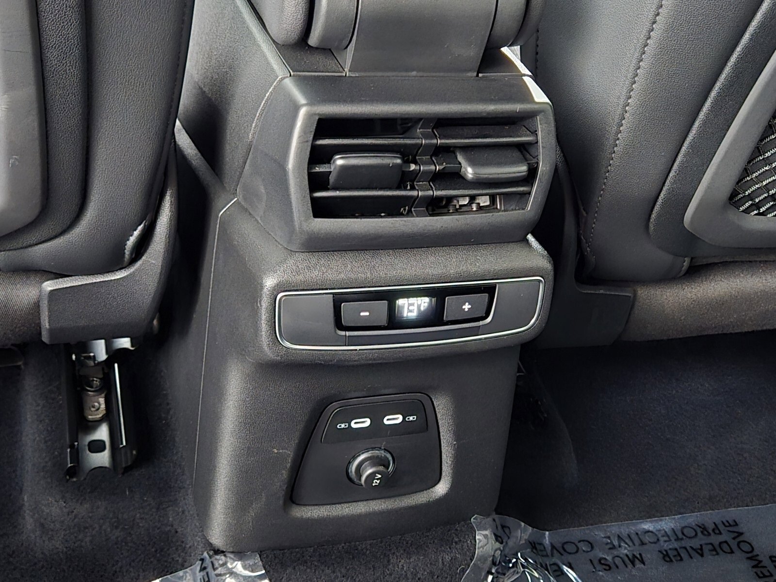 Used 2022 Audi Q4 e-tron Premium Plus w/ Premium Plus image 16