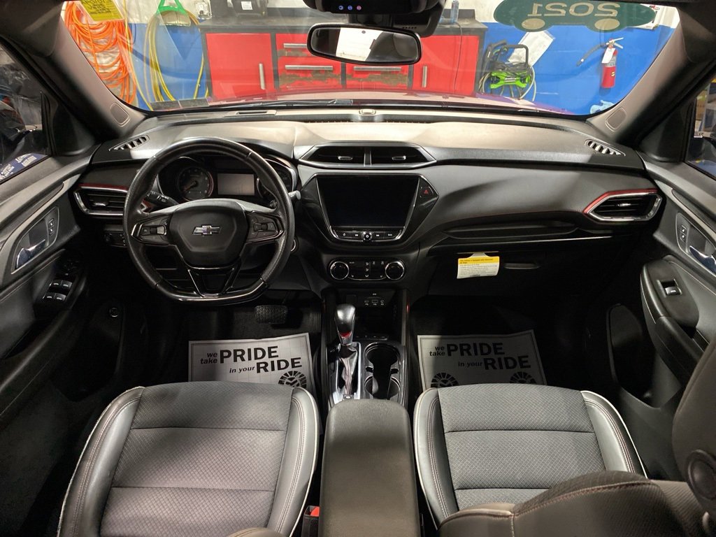Certified 2021 Chevrolet TrailBlazer RS w/ Sun and Liftgate Package image 16