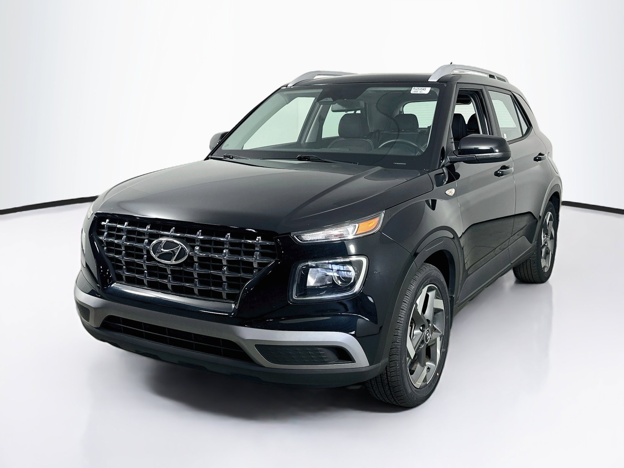 Used 2023 Hyundai Venue SEL FWD image 1