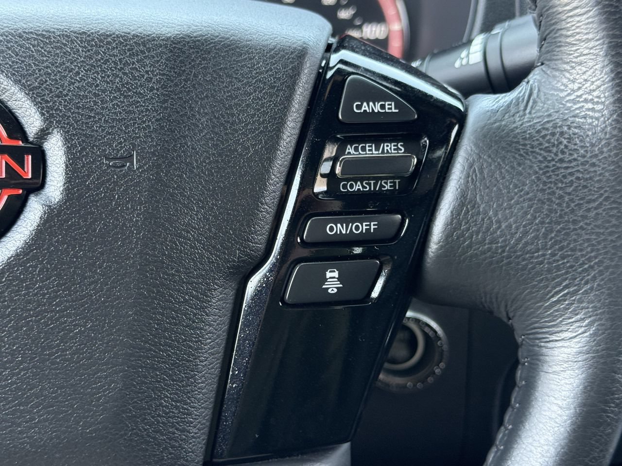 Used 2022 Nissan Frontier Pro-X w/ Pro-X Premium Package RWD image 14