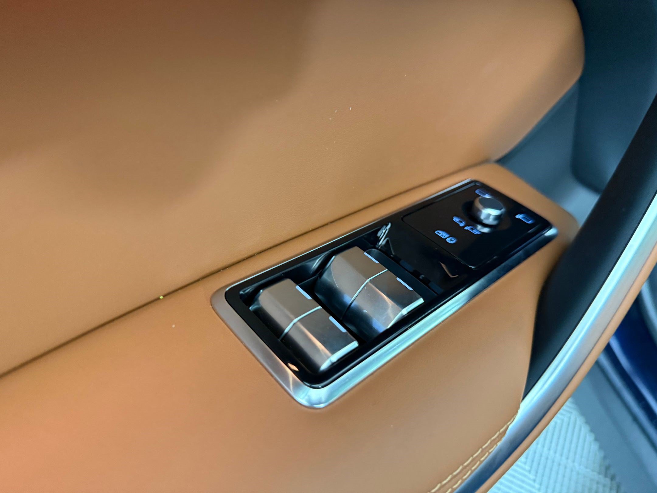 New 2026 Jaguar F-PACE R-Dynamic S AWD/4WD image 13