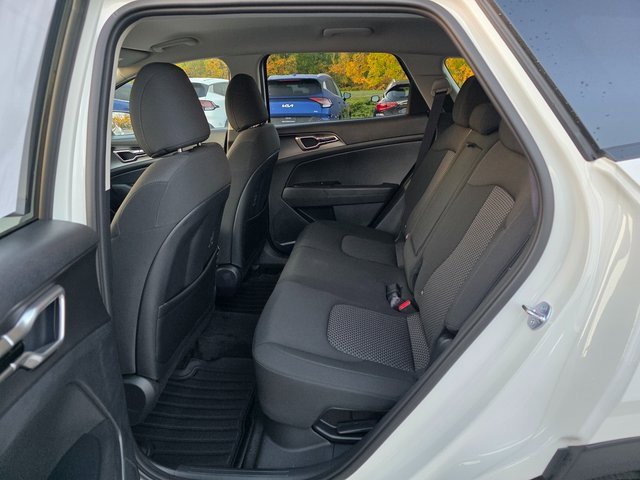 New 2026 Kia Sportage S image 16