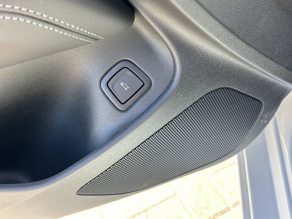 New 2026 Cadillac CT4 Luxury image 18