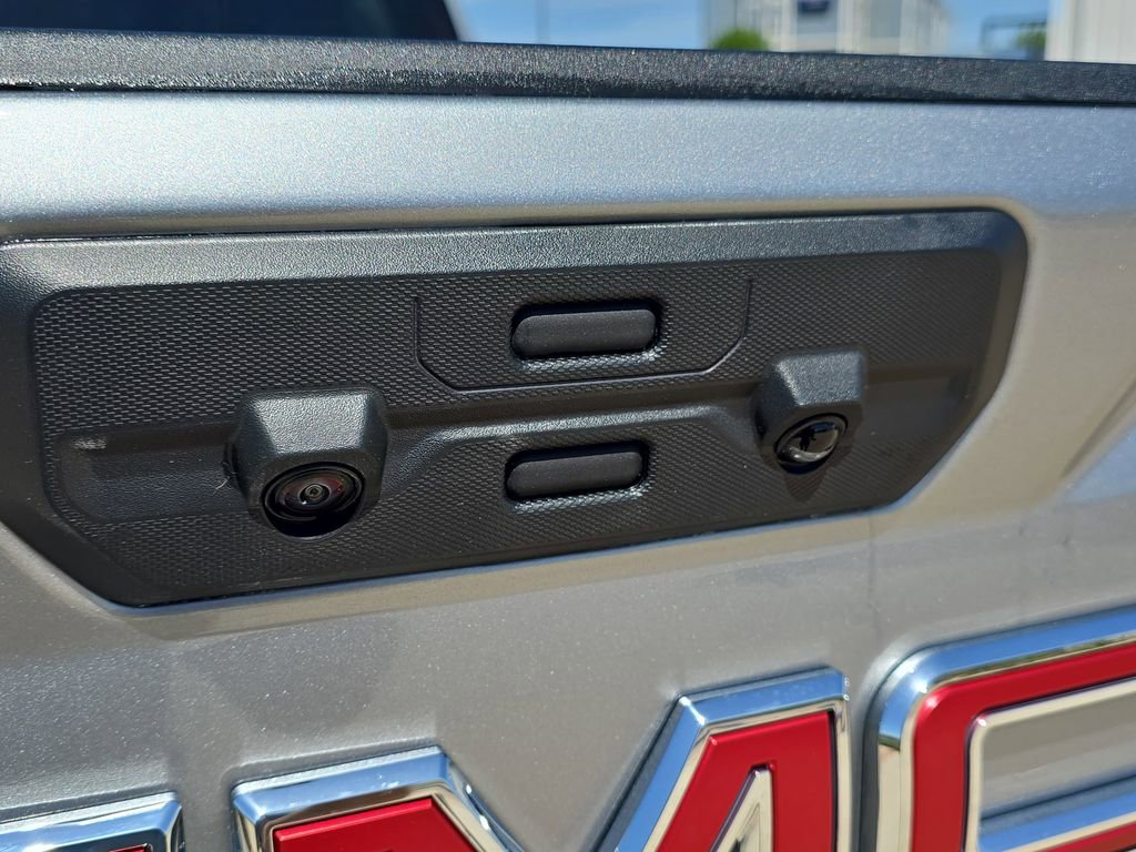 New 2026 GMC Sierra 2500 AT4 w/ AT4 Premium Plus Package AWD/4WD image 14