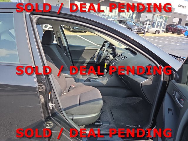 Used 2011 MAZDA MAZDA3 i Touring FWD image 14