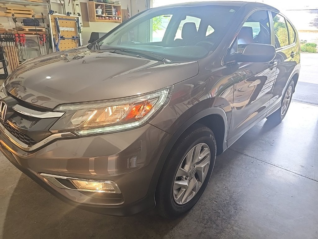Used 2016 Honda CR-V EX image 2