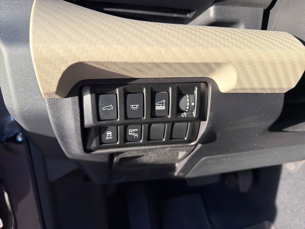 Used 2021 Subaru Ascent Premium w/ Sport Package image 22