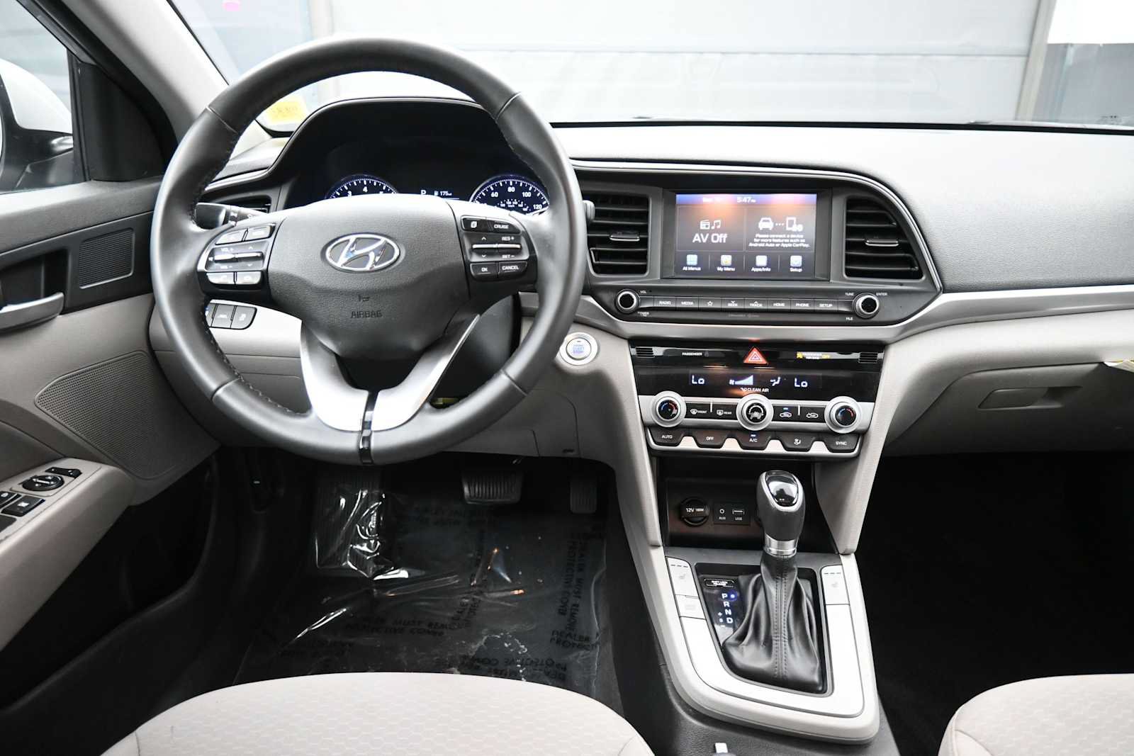 Used 2019 Hyundai Elantra Value Edition FWD image 19