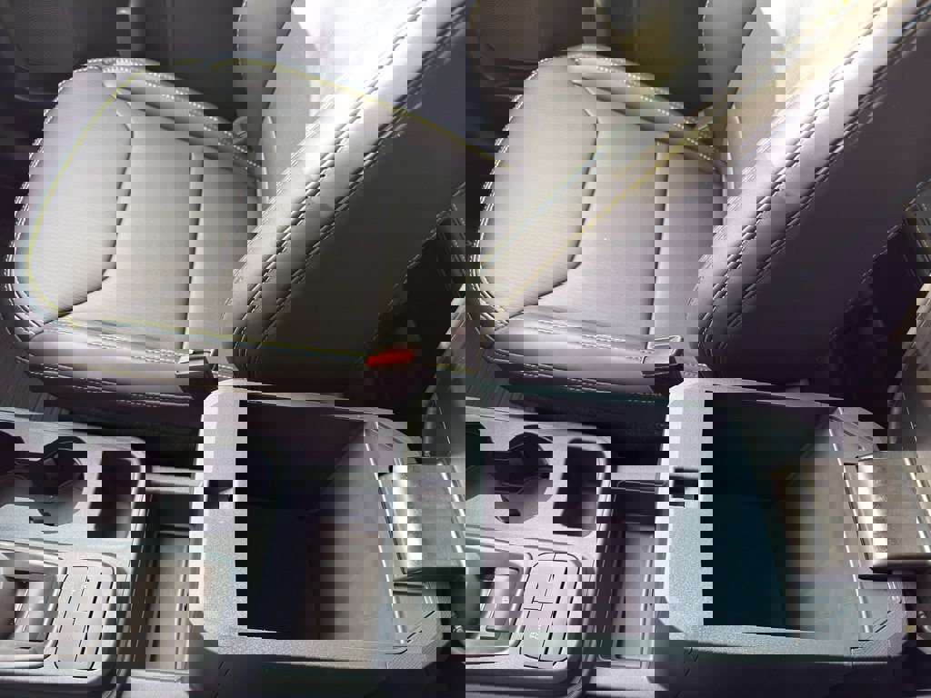 New 2026 Ford Maverick Lobo image 25