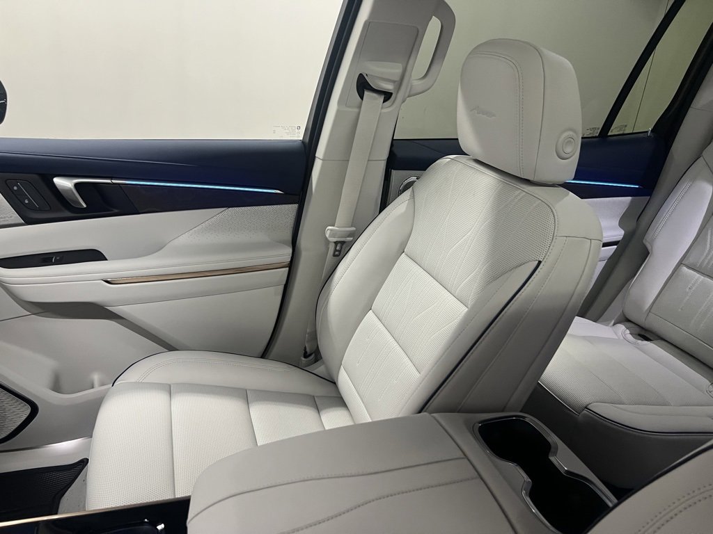 New 2026 Buick Enclave Avenir w/ Super Cruise Package image 22