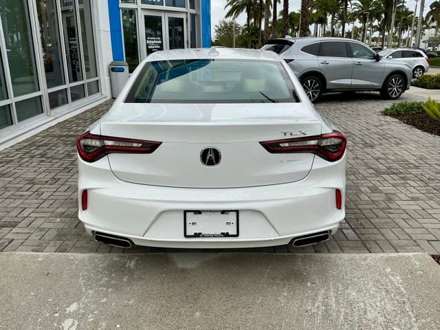 Used 2023 Acura TLX FWD image 5